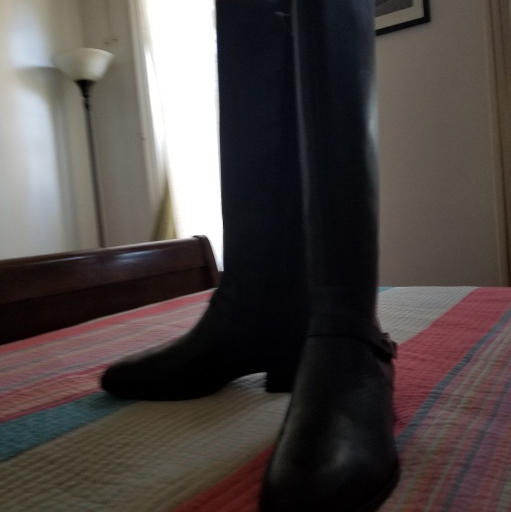 Riding boots